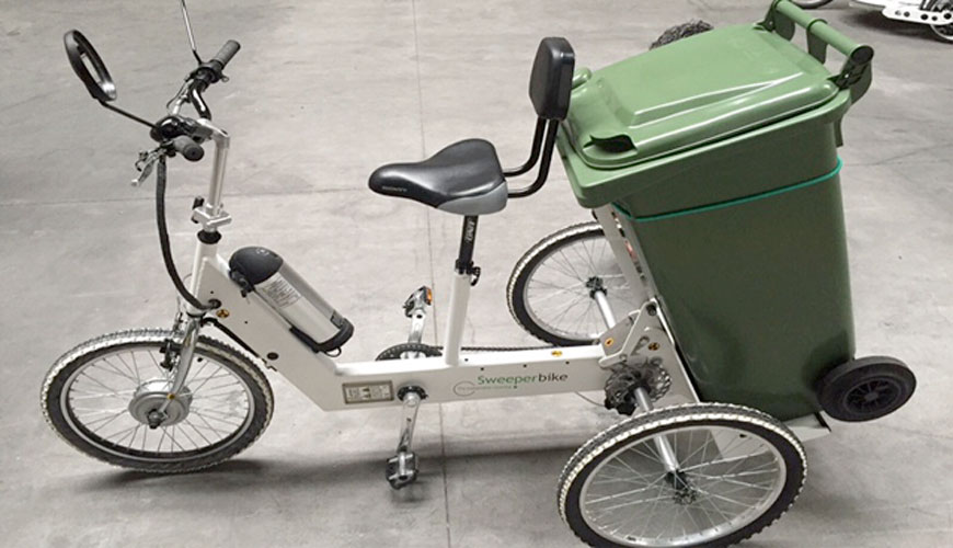 Triciclo eléctrico a pedales y batería SB50P